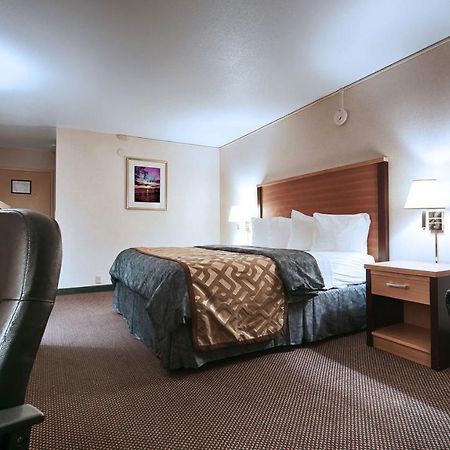 Hotel Magnuson Grand Columbus North Extérieur photo