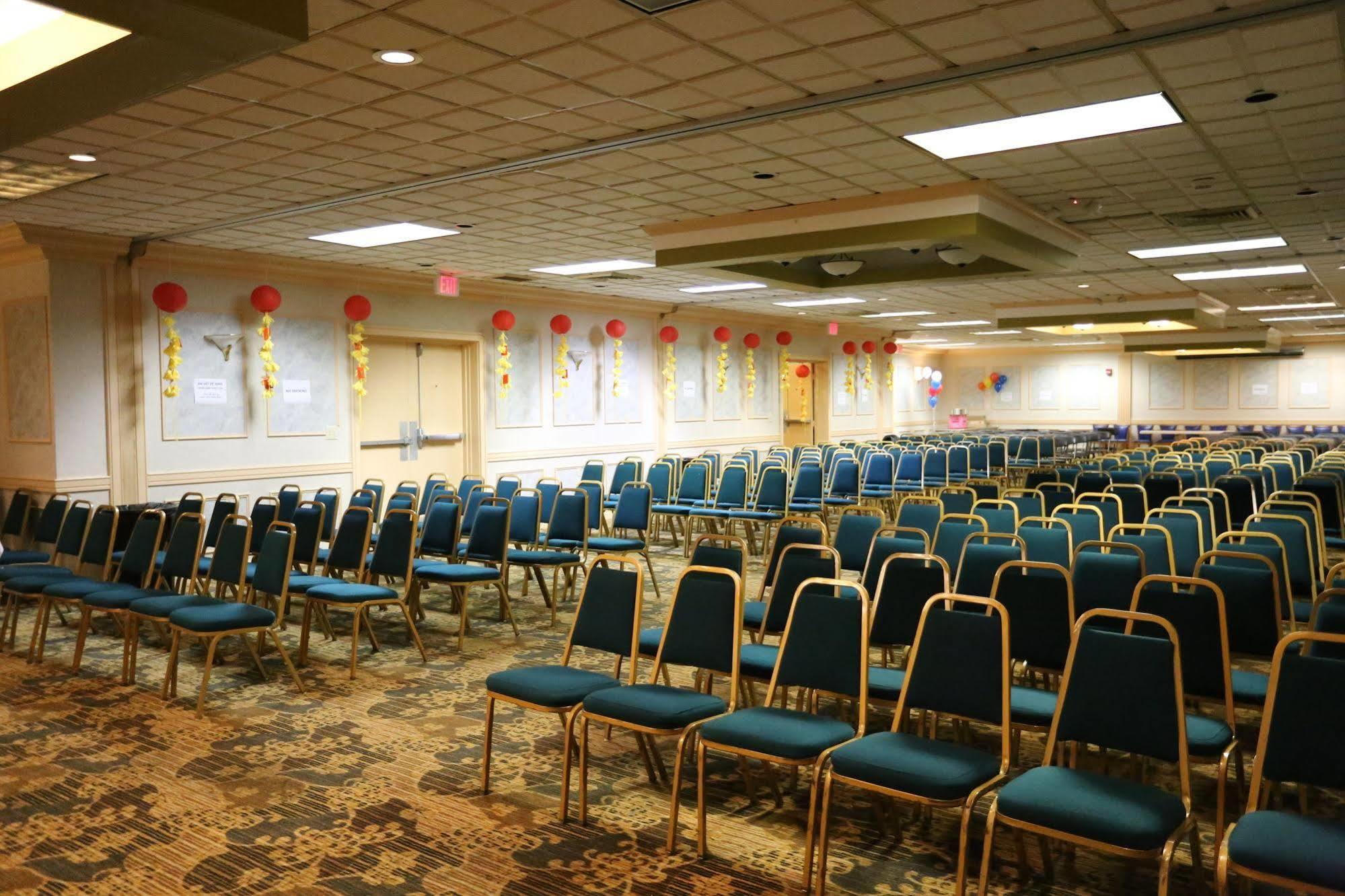 Hotel Magnuson Grand Columbus North Extérieur photo